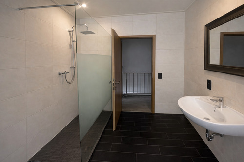 Modernes Badezimmer - Doppelhaushälfte mit 116,00 m&sup2; in Bad Bentheim zum Kaufen