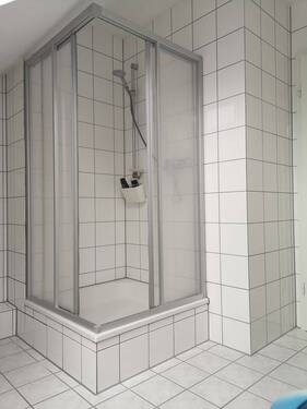 Dusche DG.jpg - 
