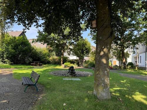 kleiner Park direkt nebenan - 