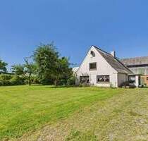 Vielseitiger Resthof mit großen Stallgebäuden und Hauskoppel - Mohrkirch