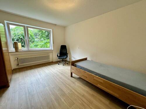 Schlafzimmer UG - 