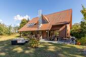 Außenansicht - Wohnen wie im eigenen Park: Traumhaus mit Wintergarten, Weitblick und Privatsphäre