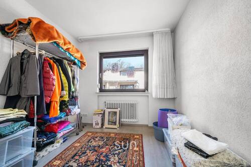 ANKLEIDEZIMMER - 