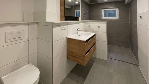 18330 Badezimmer UG - 
