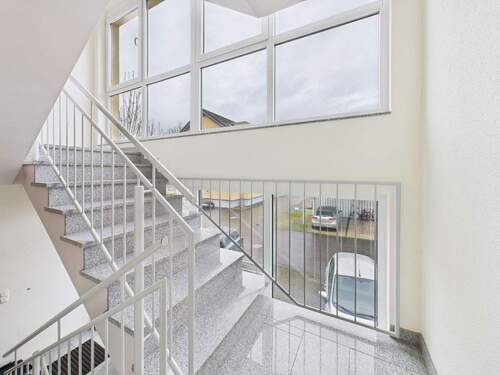 CAM04517G0-PR0007-STILL047.jpg - 