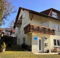 Schöne DHH mit ruhiger Einliegerwohnung und tollem Fernblick ins liebliche Taubertal zu verkaufen - Lauda-Königshofen