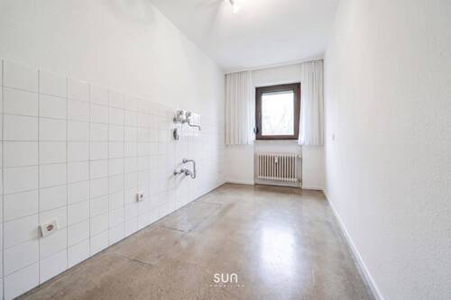 KÜCHE - 