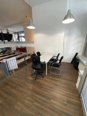 2. Eingangsbereich - Moderne Büro- und Schulungsräumlichkeiten in Leipzig - All-in-Miete