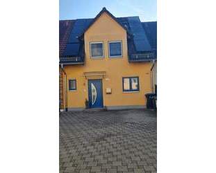 Exklusive Doppelhaushälfte in Wolfartsweier-hochwertig ausgestattet, ideal für Familie - Karlsruhe