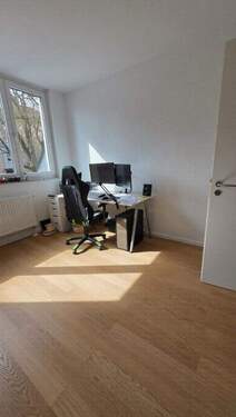 Arbeitszimmer Ansicht rechts - 