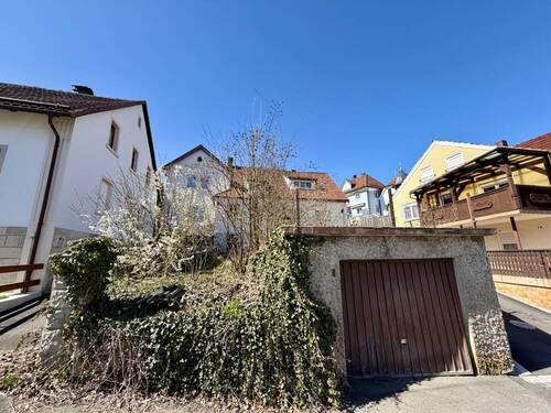 Garage - 5 Zimmer Einfamilienhaus zum Kaufen in Küps / Theisenort