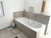 mit Wanne und Dusche - 