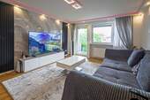 Wohnzimmer - Etagenwohnung mit 79,00 m² in Stuttgart zum Kaufen