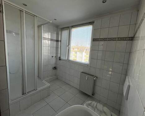Duschbad mit Fenster - 