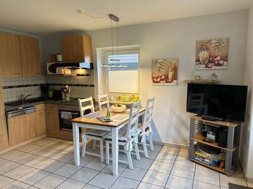 offene Wohnküche - 3 Zimmer Doppelhaushälfte in Friedrichskoog