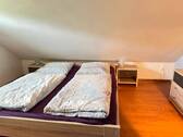 Schlafzimmer 2 Dachgeschoss - 