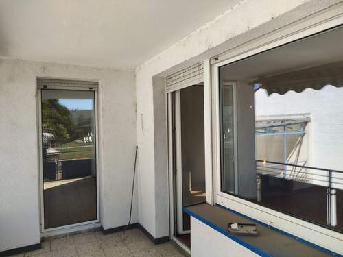 Balkon mit 2 Zugängen - 