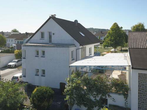 Ansicht vom Garten - 6 Zimmer Mehrfamilienhaus, Wohnhaus in Großostheim