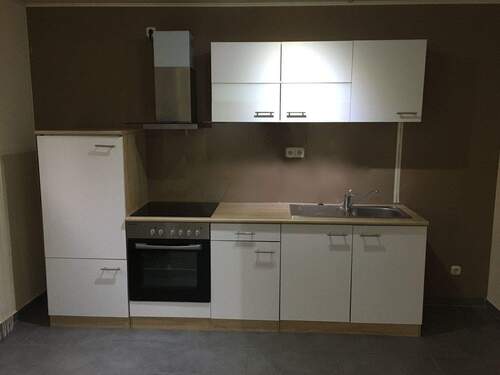 Küchenzeile - Etagenwohnung mit 39,00 m&sup2; in Zirndorf zur Miete