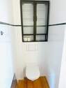 WC im Badezimmer - 