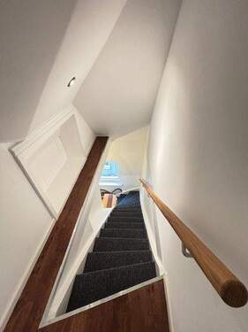Treppenaufgang innerhalb der Wohnung - 