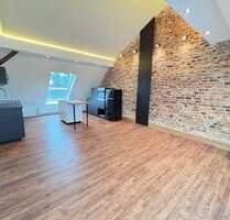 Loftartiges DG - offener Wohn- Essbereich mit EBK umd kleiner Empore - 2 Zimmer - Duschbad mit Fenster - Klima - Mülheim an der Ruhr Broich