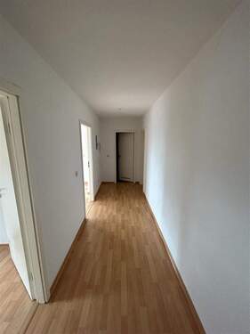 photo-2023-10-05-16-18-29~01 - Etagenwohnung mit 63,90 m² in Chemnitz zur Miete