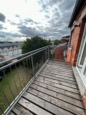 photo-2023-10-05-16-18-29~05 - 