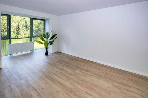 Wohnraum mit Loggia - 2 Zimmer Etagenwohnung in Drebach/Scharfenstein