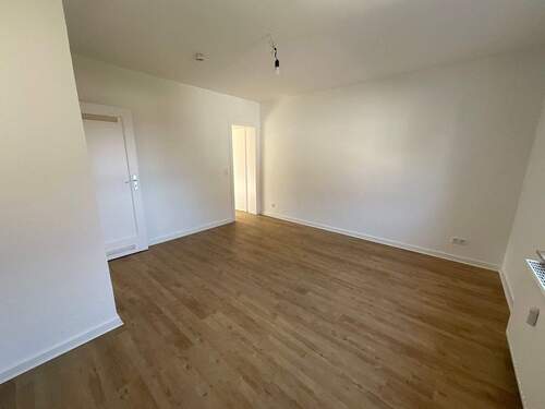 Wohnzimmer - 3 Zimmer Etagenwohnung zur Miete in Remscheid