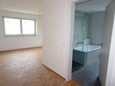Bad- Schlafen - Etagenwohnung mit 93,00 m&sup2; in Amberg zur Miete