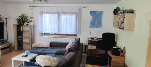 Wohnzimmer - Helle 3 Zimmerwohnung im schönen Oppenweiler