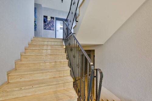 Treppenhaus - Büro mit 1.107,80 m&sup2; in Pforzheim zum Kaufen