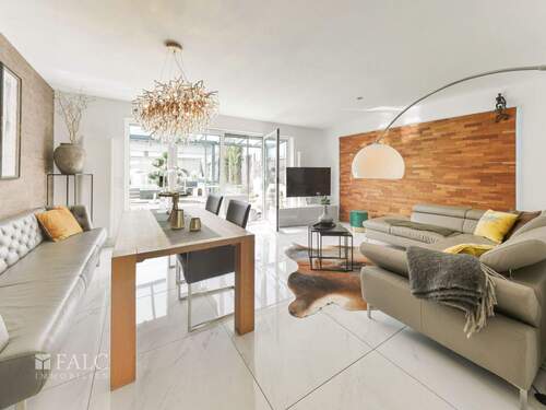 Wohnzimmer - 5 Zimmer Reihenendhaus zum Kaufen in Hennef (Sieg)