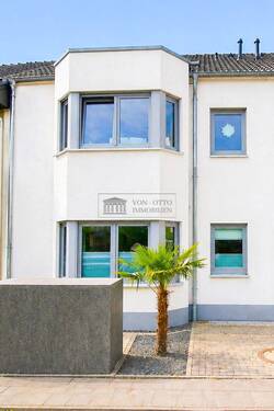 Haus Vorderansicht - 