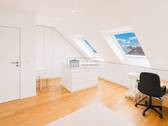 Helles Atelier im OG - 