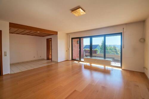 Wohn-/Esszimmer - Etagenwohnung mit 70,00 m&sup2; in Wuppertal zum Kaufen