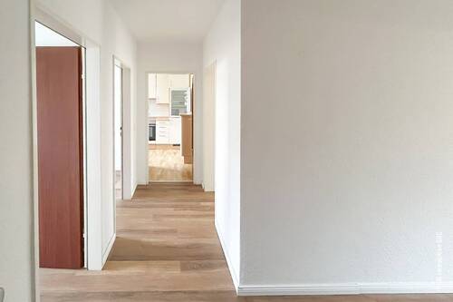 Flur - Etagenwohnung mit 80,00 m² in Buxtehude zur Miete