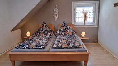 Schlafzimmer OG hinten - 