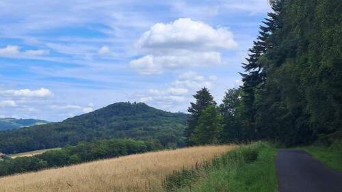 Umgebung - 9 Zimmer Mehrfamilienhaus, Wohnhaus in Poppenhausen