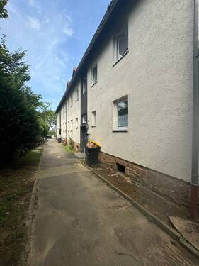 Außen - 2 Zimmer Mehrfamilienhaus, Wohnhaus in Neustadt