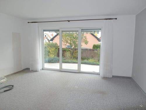 Wohnzimmer - Einfamilienhaus mit 155,70 m² in Torgau zum Kaufen