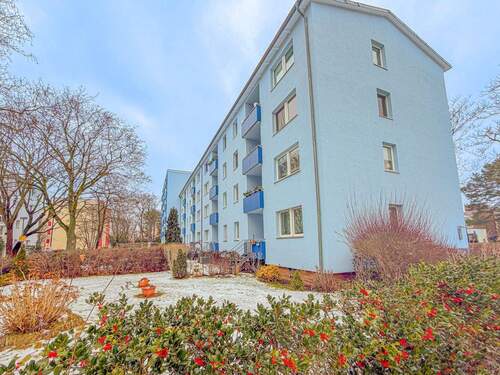 Titelbild - Gepflegte 2-Zimmer-Wohnung mit Gartenanteil nähe U-Bahn