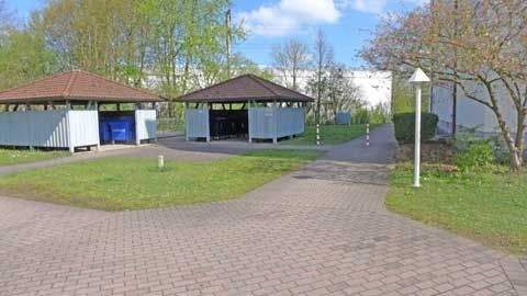 Wohnanlage_Entsorgung.jpg - 