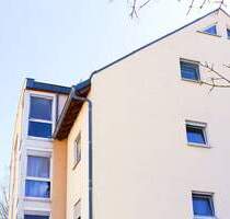 Vermietete, helle 3-Raum-Wohnung in Limbach-Oberfrohna nahe Chemnitz mit Südbalkon & Stellplatz