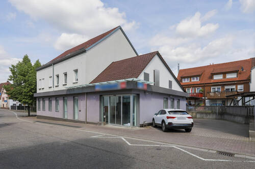 Straßenansicht und Stellplätze - Büro zum Kaufen in Remchingen / Nöttingen