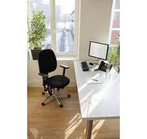 Büro und Schreibtische auf heller, geräumiger Fläche - All-in-Miete - Hamburg Winterhude