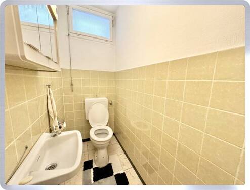 UG WC - 