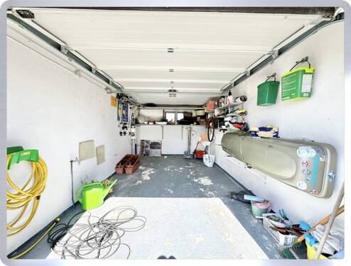 Garage - 