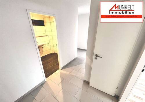 Flur - 3 Zimmer Etagenwohnung zur Miete in Zeitz